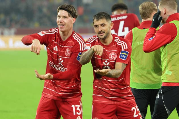 GER, 2. FBL. Fortuna Duesseldorf vs. Arminia Bielefeld 16.01.2026, Merkur Spiel-Arena, Duesseldorf, GER, 2. FBL. Fortuna Duesseldorf vs. Arminia Bielefeld , im Bild: 1:0 fuer Duesseldorf durch Cedric Itten (Fortuna Duesseldorf 13), Torjubel Jubel Jubellauf, mit Matthias Zimmermann (Fortuna Duesseldorf 25),