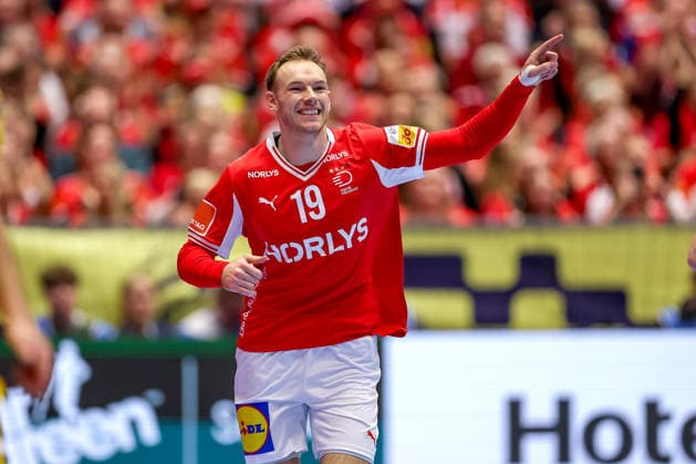 16.01.2026, Handball, Men s EHF EURO 2026, Dänemark - Nordmazedonien, Jyske Bank Boxen in Herning, Dänemark, Preliminary Round: Mathias Gidsel (Denmark 19) jubelnd Dänemark