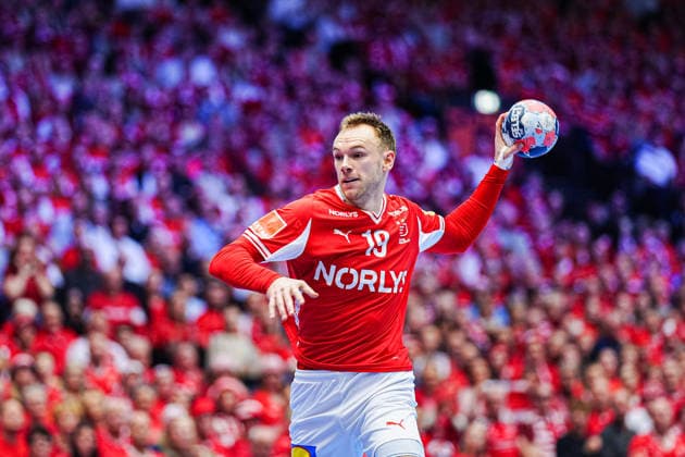 Wurf Tor Mathias Gidsel (Daenemark, 19) DEN, Daenemark vs. Nordmazedonien, Handball, EHF Europameisterschaft 2026, Gruppe B, Spieltag 1, 16.01.2026 DEN, Daenemark vs. Nordmazedonien, Handball, EHF Europameisterschaft 2026, Gruppe B, Spieltag 1, 16.01.2026 Herning Copyright: xEibner-Pressefoto MarcelxvonxFehrnx EP_MFN