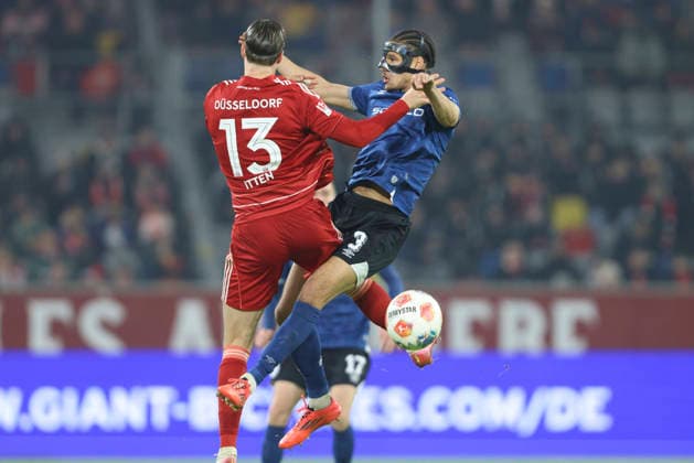 Cedric Itten (Fortuna Düsseldorf) und Joel Felix (Arminia Bielefeld) im Zweikampf waehrend des spiels der 2. Bundesliga zwischen Fortuna Düsseldorf und Arminia Bielefeld, Merkur Spiel-Arena am 16. January 2026 in Düsseldorf, Deutschland. (Foto von Oliver Kaelke DeFodi Images) +++ Cedric Itten (Fortuna Düsseldorf) und Joel Felix (Arminia Bielefeld) battle for the ball during the 2. Bundesliga match between Fortuna Düsseldorf and Arminia Bielefeld at Merkur Spiel-Arena on January 16, 2026 in Düsseldorf, Germany. (Photo by Oliver Kaelke DeFodi Images) (Photo by Oliver Kaelke DeFodi Images) -