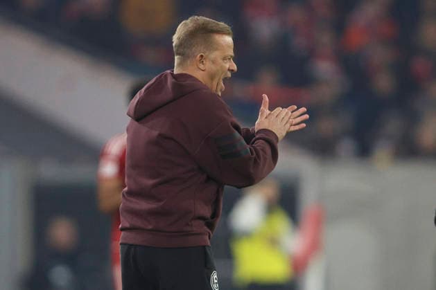 Trainer Markus Anfang (Fortuna Düsseldorf) gestikuliert, Gestik waehrend des spiels der 2. Bundesliga zwischen Fortuna Düsseldorf und Arminia Bielefeld, Merkur Spiel-Arena am 16. January 2026 in Düsseldorf, Deutschland. (Foto von Oliver Kaelke DeFodi Images) +++ Trainer Markus Anfang (Fortuna Düsseldorf) gestures during the 2. Bundesliga match between Fortuna Düsseldorf and Arminia Bielefeld at Merkur Spiel-Arena on January 16, 2026 in Düsseldorf, Germany. (Photo by Oliver Kaelke DeFodi Images) (Photo by Oliver Kaelke DeFodi Images) -