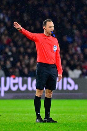 FOOTBALL : PSG vs Lille - Ligue1 - 16 01 2026 Jerome BRISARD ( referee ) during the Ligue 1 match between Paris Saint Germain and Lille OSC at Parc Des Princes on January 16 , 2026 in Paris, France. ( Photo by Federico Pestelini PsnewZ ) - ParisFrance  Copyright: xFedericoxPestelinix