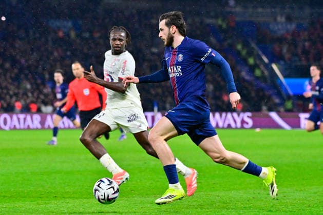FOOTBALL : PSG vs Lille - Ligue1 - 16 01 2026 Khvicha Kvaratskhelia ( 7 - PSG ) during the Ligue 1 match between Paris Saint Germain and Lille OSC at Parc Des Princes on January 16 , 2026 in Paris, France. ( Photo by Federico Pestelini PsnewZ ) - ParisFrance  Copyright: xFedericoxPestelinix