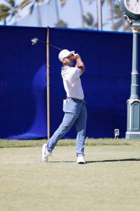 January 16, 2026, Honolulu, Hawaii, USA: DENNY MCCARTHY tees off at the 10th during Round 2 of the 2026 Sony Open in Honolulu, Hawaii on January 16, 2026. Honolulu USA - ZUMAm310 20260116_zsp_m310_054 Copyright: xElliotxMilesx