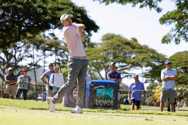 January 16, 2026, Honolulu, Hawaii, USA: RUSSELL HENLEY tees off from the 4th during Round 2 of the 2026 Sony Open in Honolulu, Hawaii on January 16, 2026. Honolulu USA - ZUMAm310 20260116_zsp_m310_080 Copyright: xElliotxMilesx