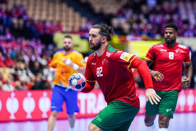 Luis Frade (Portugal, 82) DEN, Portugal vs. Rumaenien, Handball, EHF Europameisterschaft 2026, Gruppe B, Spieltag 1, 16.01.2026 DEN, Portugal vs. Rumaenien, Handball, EHF Europameisterschaft 2026, Gruppe B, Spieltag 1, 16.01.2026 Herning Copyright: xEibner-Pressefoto MarcelxvonxFehrnx EP_MFN