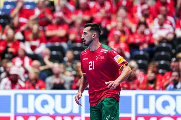 Leonel Fernandes (Portugal, 21) DEN, Portugal vs. Rumaenien, Handball, EHF Europameisterschaft 2026, Gruppe B, Spieltag 1, 16.01.2026 DEN, Portugal vs. Rumaenien, Handball, EHF Europameisterschaft 2026, Gruppe B, Spieltag 1, 16.01.2026 Herning Copyright: xEibner-Pressefoto MarcelxvonxFehrnx EP_MFN
