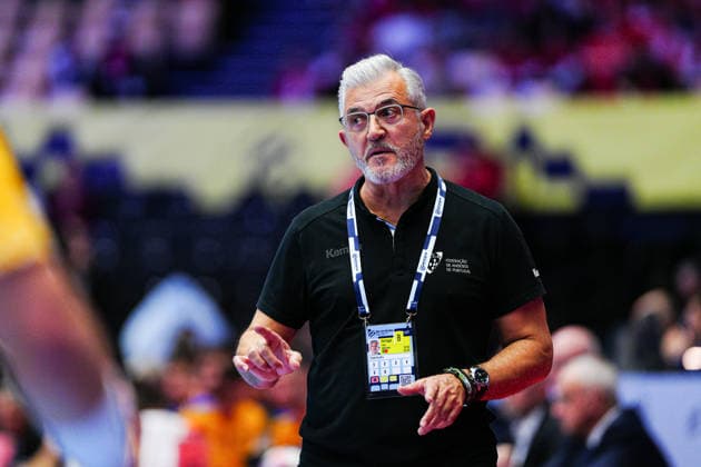 Paulo Pereira (Portugal, Trainer) DEN, Portugal vs. Rumaenien, Handball, EHF Europameisterschaft 2026, Gruppe B, Spieltag 1, 16.01.2026 DEN, Portugal vs. Rumaenien, Handball, EHF Europameisterschaft 2026, Gruppe B, Spieltag 1, 16.01.2026 Herning Copyright: xEibner-Pressefoto MarcelxvonxFehrnx EP_MFN