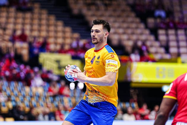 Andrei Buzle (Rumaenien, 47) DEN, Portugal vs. Rumaenien, Handball, EHF Europameisterschaft 2026, Gruppe B, Spieltag 1, 16.01.2026 DEN, Portugal vs. Rumaenien, Handball, EHF Europameisterschaft 2026, Gruppe B, Spieltag 1, 16.01.2026 Herning Copyright: xEibner-Pressefoto MarcelxvonxFehrnx EP_MFN