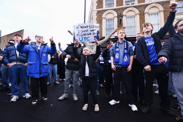 Chelsea v Brentford, English Premier League, Stamford Bridge, London, UK - 17 01 2026 Chelsea Supporters staged a protest against the Chelsea Board ahead of the Premier League Home game against Brentford at stamford Bridge London Stamford Bridge London GBR, UK NEWSPAPERS OUT Copyright: xMarkxGreenwoodx
