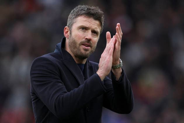 Manchester United, ManU v Manchester City - Premier League Michael Carrick, Manager of Manchester United applauds the fans after the Premier League match between Manchester United and Manchester City at Old Trafford on January 17, 2026 in Manchester, England. WARNING! This Photograph May Only Be Used For Newspaper And Or Magazine Editorial Purposes. May Not Be Used For Publications Involving 1 player, 1 Club Or 1 Competition Without Written Authorisation From Football DataCo Ltd. For Any Queries, Please Contact Football DataCo Ltd on +44 (0) 207 864 9121 Manchester Old Trafford England United Kingdom Copyright: xAllstarxPicturexLibraryxLtdx