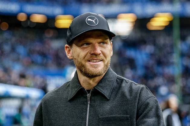 Eugen Polanski Trainer ( Gladbach ) Deutschland , Hamburg , Volksparkstadion , Fussball , 1. Bundesliga , Hamburger SV - Borussia Mönchengladbach
