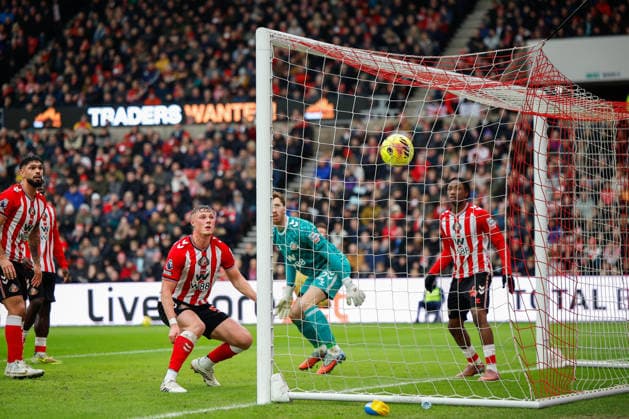 Sunderland v Crystal Palace, Premier League Yeremi Pino of Crystal Palace scores his sides first goal of the match 0-1 during the Premier League match between Sunderland and Crystal Palace at the Stadium Of Light, Sunderland, UK on 17 January 2026. Sunderland Stadium Of Light Tyne and Wear UK Editorial use only DataCo restrictions apply See www.football-dataco.com , Copyright: xCraigxCowanx PSI-23591-0033