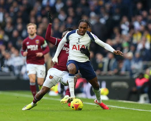 London, England, January 17 2026: Mathys Tel (11 Tottenham Hotspur) tackled by Aaron Wan-Bissaka (29 West Ham United) during the Premier League game between Tottenham Hotspur and West Ham United at Tottenham Hotspur Stadium in London, England. (Photo by Jay Patel Sports Press Photo SPP) Copyright: xJayxPatel SportsxPressxPhoto SPPx Sportspressphoto_SPR82387