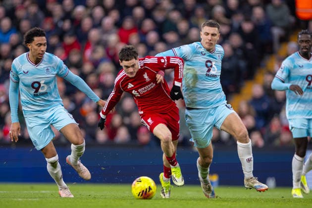 Football - FA Premier League - Liverpool FC v Burnley FC LIVERPOOL, ENGLAND - Saturday, January 17, 2026: Liverpool s Florian Wirtz (L) is challenged by Burnley s Maxime Esteve during the FA Premier League match between Liverpool FC and Burnley FC at Anfield. (Photo by David Rawcliffe Propaganda) LIVERPOOL Anfield MERSEYSIDE ENGLAND  Copyright: xDavidxRawcliffex P2026-01-17-Liverpool_Burnley-70