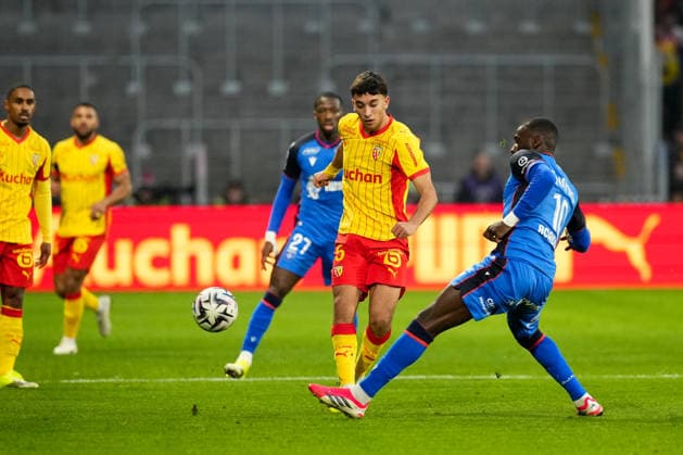 RC Lens v AJ Auxerre - Ligue 1 McDonald s 2025 2026 05 Andrija BULATOVIC (rcl) during the Ligue 1 McDonald s match between RC Lens and AJ Auxerre at Stade Bollaert-Delelis on January 17, 2026 in Lens, France. Lens France  Copyright: xFEPx 776348253