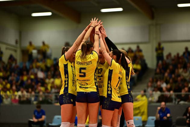 Volleyball I Frauen I Saison 2025-2026 I Bundesliga I 12. Spieltag I ETV Hamburger Volksbank Volleys - SSC Palmberg Schwerin I 17.01.2026 SSC Palmberg Schwerin Frauen zusammen Hamburg CU-Arena Hamburg Deutschland Copyright: xLobeca FelixxSchlikisx