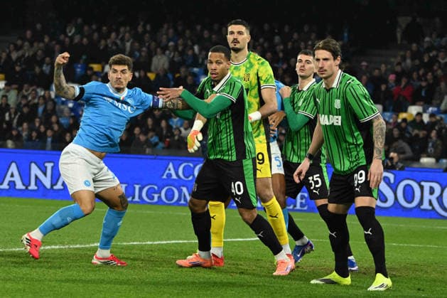 CALCIO - Serie A - SSC Napoli vs US Sassuolo Giovanni Di Lorenzo of SSC Napoli competes for the ball with Domenico Berardi of Sassuolo Calcio during the Serie A Enelive match between SSC Napoli vs US Sassuolo Calcio at Diego Armando Maradona Stadium Naples Italy  Copyright: xIPAxSport ABACAx