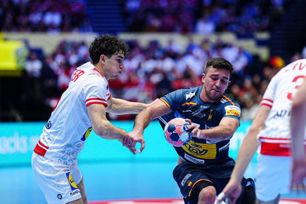 Elias Kofler (Oesterreich, 66), Jan Gurri (Spanien, 07) DEN, Oesterreich vs. Spanien, Handball, EHF Europameisterschaft 2026, Gruppe A, Spieltag 2, 17.01.2026 DEN, Oesterreich vs. Spanien, Handball, EHF Europameisterschaft 2026, Gruppe A, Spieltag 2, 17.01.2026 Herning Copyright: xEibner-Pressefoto MarcelxvonxFehrnx EP_MFN