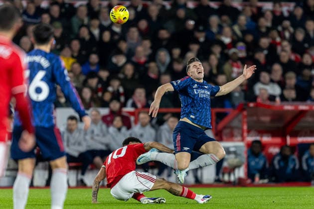 Nottingham Forest v Arsenal, Premier League Arsenal forward Viktor Gyokeres (14) fouled by Nottingham Forest midfielder Morgan Gibbs-White (10) during the Premier League match between Nottingham Forest and Arsenal at the City Ground, Nottingham, UK on 17 January 2026. Nottingham City Ground Nottinghamshire UK Editorial use only DataCo restrictions apply See www.football-dataco.com , Copyright: xManjitxNarotrax PSI-23577-0028