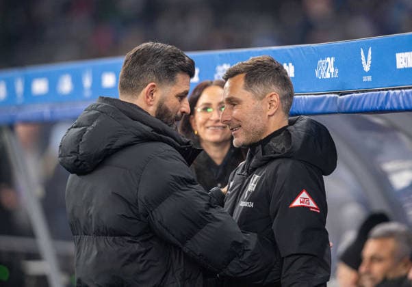 Fussball, Herren, Saison 2025 2026, 2. Bundesliga (18. Spieltag), Hertha BSC - FC Schalke 04, v.l. Trainer Miron Muslic (Schalke), Trainer Stefan Leitl (Hertha BSC), 17.01. 2026,