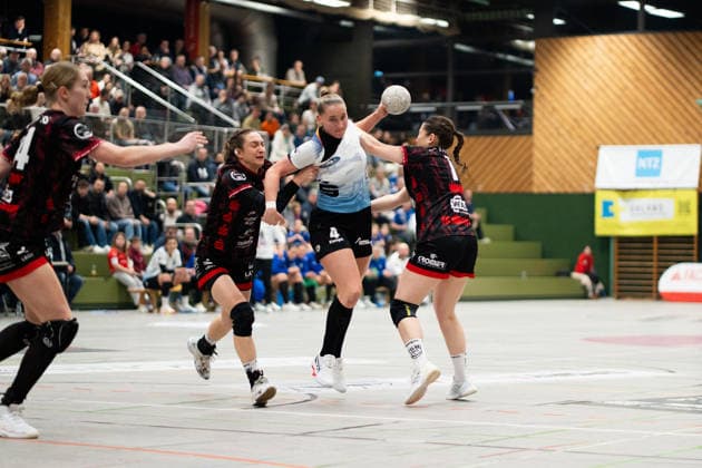 Svenja Mann (Bergischer HC 06, 04), TG Nuertingen vs. Bergischer HC 06, Handball, 2. Bundesliga Frauen, 14. Spieltag, Saison 2025 2026, 17.01.2026, TG Nuertingen vs. Bergischer HC 06, Handball, 2. Bundesliga Frauen, 14. Spieltag, Saison 2025 2026, 17.01.2026 Nuertingen Copyright: xEibner-Pressefoto MaxxVogelx EP_MVL