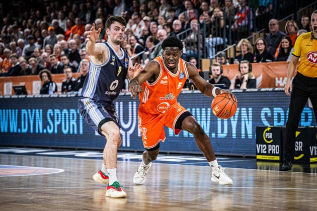 1. Basketball Bundesliga, easyCredit BBL, Saison 2025 2026, Herren, Hauptrunde, 16. Spieltag, 17.01.2026, RASTA Vechta - ALBA Berlin TJ Bamba ( 5 - RASTA Vechta) in Aktion Vechta RASTA Dome Niedersachsen Deutschland