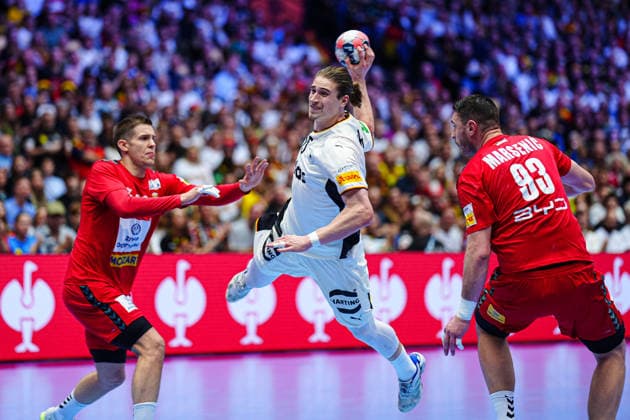 Wurf Tor Juri Knorr (Deutschland, 15) DEN, Serbien vs. Deutschland, Handball, EHF Europameisterschaft 2026, Gruppe A, Spieltag 2, 17.01.2026 DEN, Serbien vs. Deutschland, Handball, EHF Europameisterschaft 2026, Gruppe A, Spieltag 2, 17.01.2026 Herning Copyright: xEibner-Pressefoto MarcelxvonxFehrnx EP_MFN