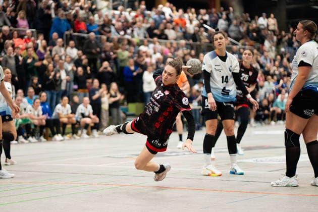 Lenya Treusch (TG Nuertingen, 27), TG Nuertingen vs. Bergischer HC 06, Handball, 2. Bundesliga Frauen, 14. Spieltag, Saison 2025 2026, 17.01.2026, TG Nuertingen vs. Bergischer HC 06, Handball, 2. Bundesliga Frauen, 14. Spieltag, Saison 2025 2026, 17.01.2026 Nuertingen Copyright: xEibner-Pressefoto MaxxVogelx EP_MVL
