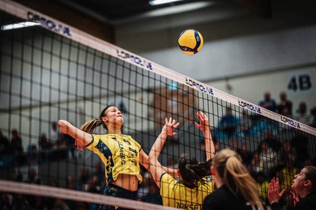 Volleyball Frauen Saison 2025 2026 Volleyball Bundesliga ETV Hamburger Volksbank Volleys vs. SSC Palmberg Schwerin 17.01.2026 Suus Trees Gerritsen ( 5, SSC Palmberg Schwerin) beim Angriff Hamburg CU Arena Hamburg Deutschland