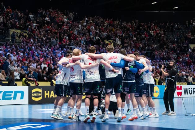 260117 Players of Norge celebrate after the EHF European Handball Championship preliminary round match between Norway and Czech Republic on January 17, 2026 in Oslo. Photo: Vegard Grott BILDBYRAN kod VG VG0846 bbeng handball handboll handball 2026 ehf european handball championship ehf euro 2026 handball-em handbolls-em norge norway tsjekkia tjeckien czech republic czechia jubel Copyright: VEGARDxGRoTT BB260117VG039