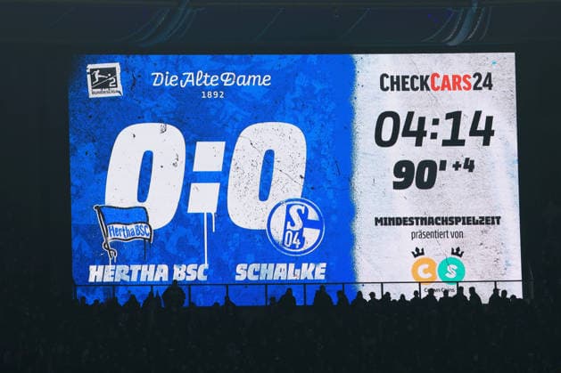 DEU, DFL, 2. FBL, Hertha BSC vs. Schalke 04, 17.01.2026, Berliner Olympiastadion, Berlin, DEU, DFL, 2. FBL, Hertha BSC vs. Schalke 04, im Bild Anzeigetafel mit dem Endergebnis, 0:0 DFL - regulations prohibit any use of Photographs as image sequences and or quasi-video