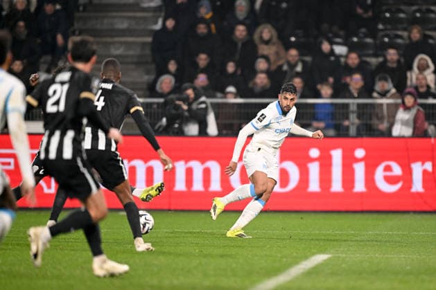 Angers SCO v Olympique de Marseille - Ligue 1 McDonald s 2025 2026 33 EMERSON Palmieri dos Santos (om) during the Ligue 1 McDonald s match between Angers SCO and Olympique de Marseille at Stade Raymond Kopa on January 17, 2026 in Angers, France. Angers France  Copyright: xFEPx 776348254