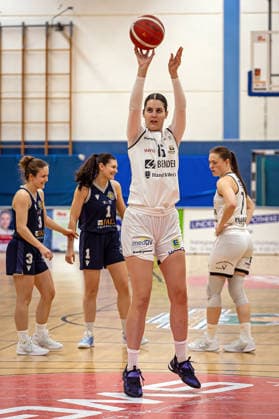 17.01.2026, xovx, Basketball Frauen 2. Bundesliga Nord, Bender Baskets Grünberg - Hürther BC Charlotte Kohl (Bender Baskets Grünberg), Freisteller Grünberg Sporthalle Theo-Koch-Schule Hessen Deutschland (DE)