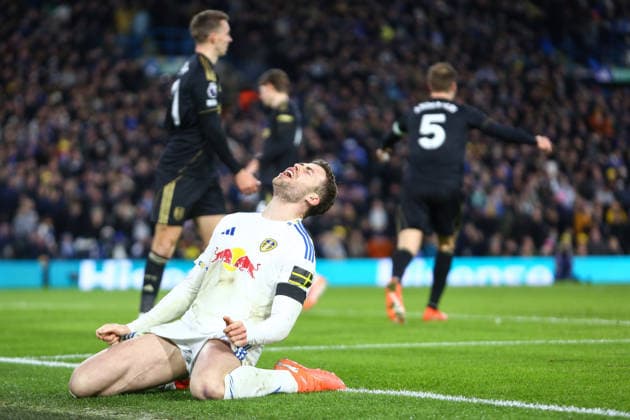 Leeds United v Fulham - Premier League Gabriel Gudmundsson of Leeds United appears dejected during the Premier League match between Leeds United and Fulham at Elland Road in Leeds, on January 17, 2026. Leeds West Yorkshire United Kingdom  Copyright: xMIxNewsx originalFilename:fletcher-leedsuni260117_npPSm.jpg