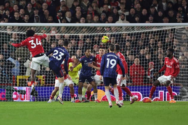 NOTTINGHAM, ENGLAND - JANUARY 17: Mikel Merino of Arsenal is close with a header during the Premier League match between Nottingham Forest and Arsenal at City Ground on January 17, 2026 in Nottingham, England. (Photo by James Holyoak) SPO 