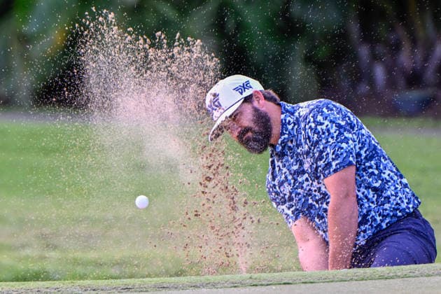 HONOLULU, HI - JANUARY 17: Chad Ramey (USA) hits from the trap on 1 during the third round of the Sony Open on January 17, 2026, at Waialae Country Club, Honolulu, Hawaii. (Photo by Ken Murray Icon Sportswire) GOLF: JAN 17 PGA, Golf Herren Sony Open in Hawaii EDITORIAL USE ONLY Icon2601170093
