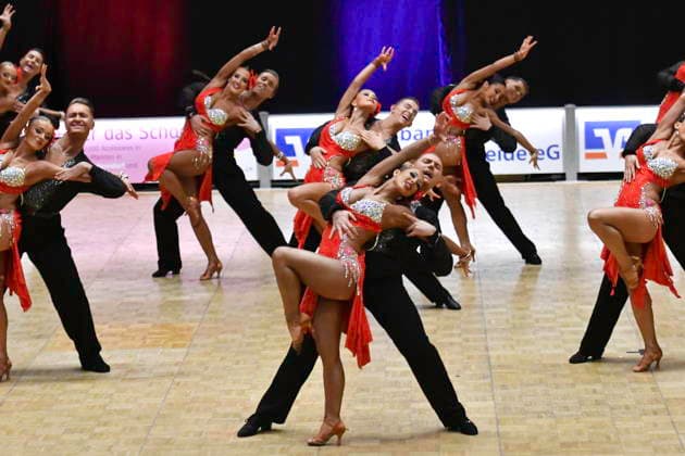 GER; Tanzen, 1. Bundesliga der Lateinformationen 17.01.2025, GER; Tanzen, 1. Bundesliga der Lateinformationen,, Finale, im Bild Gruen-Gold Bremen A-Team mit dem Thema Last Dance