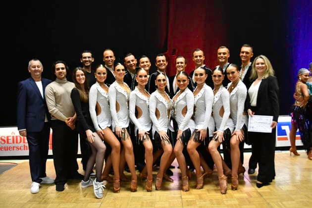 GER; Tanzen, 1. Bundesliga der Lateinformationen 17.01.2025, GER; Tanzen, 1. Bundesliga der Lateinformationen,, Kleines Finale, im Bild 1.TC Ludwigsburg Team A Gruppenfoto Teamfoto