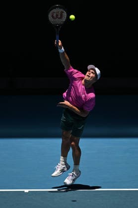 TENNIS AUSTRALIAN OPEN, Arthur Fery of Great Britain serves during the Men™s 1st round match against Flavio Cobolli of Italy on day 1 of the 2026 Australian Open tennis tournament at Melbourne Park in Melbourne, Wednesday, January 14, 2026. ( NO ARCHIVING MELBOURNE VICTORIA AUSTRALIA  Copyright: xLUKASxCOCHx 20260118135368455668