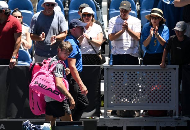 TENNIS AUSTRALIAN OPEN, Flavio Cobolli of Italy departs after losing the Men™s 1st round match to Arthur Fery of Great Britain on day 1 of the 2026 Australian Open tennis tournament at Melbourne Park in Melbourne, Wednesday, January 14, 2026. ( NO ARCHIVING MELBOURNE VICTORIA AUSTRALIA  Copyright: xLUKASxCOCHx 20260118112135345346