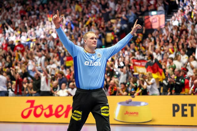 17.01.2026, Handball, Men s EHF EURO 2026, Deutschland - Serbien, Jyske Bank Boxen in Herning, Dänemark, Preliminary Round: David Späth (Germany 01) jubelnd Dänemark