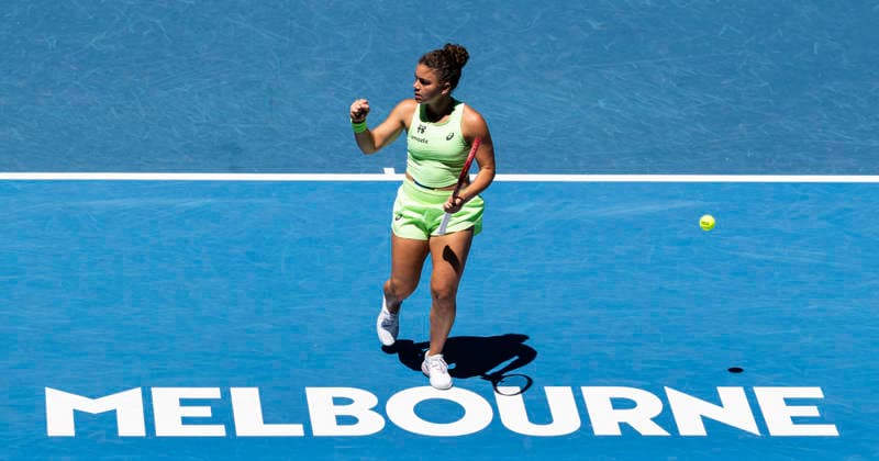 (260118) -- MELBOURNE, Jan. 18, 2026 -- Jasmine Paolini celebrates during the women s singles 1st round match between Jasmine Paolini of Italy and Aliaksandra Sasnovich of Belarus at the Australian Open tennis tournament in Melbourne, Australia, Jan. 18, 2026. (Photo by Xinhua) (SP)AUSTRALIA-MELBOURNE-TENNIS-AUSTRALIAN OPEN-WOMEN S SINGLES-DAY 1 HuxJingchen 