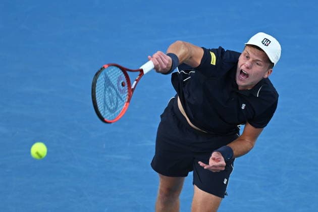 TENNIS AUSTRALIAN OPEN, Jenson Brooksby of USA in action during the Men™s 1st round match against Alexander Bublik of Kazakhstan on day 1 of the 2026 Australian Open tennis tournament at Melbourne Park in Melbourne, Sunday, January 18, 2026. ( NO ARCHIVING MELBOURNE VICTORIA AUSTRALIA  Copyright: xJAMESxROSSx 20260118135172520069