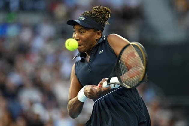 TENNIS AUSTRALIAN OPEN, Venus Williams of the United States in action against Olga Danilovic of Serbia during the Women™s Singles first round match on day 1 of the 2026 Australian Open tennis tournament at Melbourne Park in Melbourne, Sunday, January 18, 2026. ( NO ARCHIVING MELBOURNE VICTORIA AUSTRALIA  Copyright: xLUKASxCOCHx 20260118180212004063