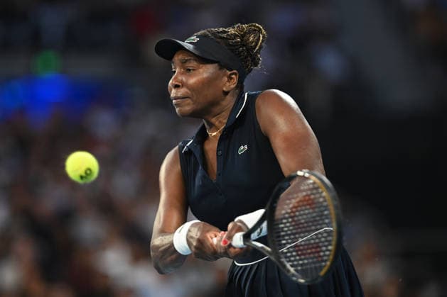 TENNIS AUSTRALIAN OPEN, Venus Williams of the United States in action against Olga Danilovic of Serbia during the Women™s Singles first round match on day 1 of the 2026 Australian Open tennis tournament at Melbourne Park in Melbourne, Sunday, January 18, 2026. ( NO ARCHIVING MELBOURNE VICTORIA AUSTRALIA  Copyright: xLUKASxCOCHx 20260118139602573686