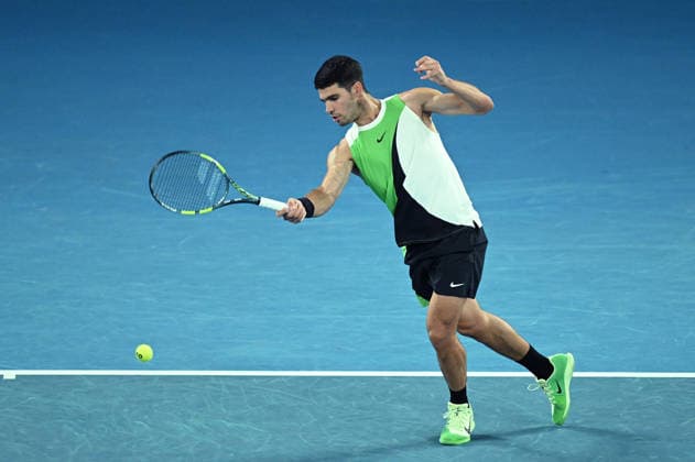TENNIS AUSTRALIAN OPEN, Carlos Alcaraz of Spain in action during the Men™s 1st round match against Adam Walton of Australia on day 1 of the 2026 Australian Open tennis tournament at Melbourne Park in Melbourne, Sunday, January 18, 2026. ( NO ARCHIVING MELBOURNE VICTORIA AUSTRALIA  Copyright: xJAMESxROSSx 20260118120482405161