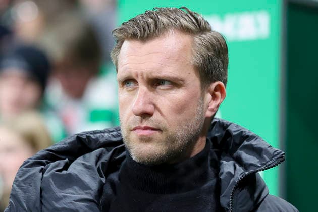 Sportvorstand Markus Kroesche (Eintracht Frankfurt) schaut enttaeuscht, Bundesliga, SV Werder Bremen v Eintracht Frankfurt, Weserstadion am 16. January 2026 in Bremen, Deutschland. (Foto von Marco Steinbrenner DeFodi Images) Sportvorstand Markus Kroesche (Eintracht Frankfurt) looks dejected, Bundesliga, SV Werder Bremen v Eintracht Frankfurt, Weserstadion, January 16, 2026 in Bremen, Germany. (Photo by Marco Steinbrenner DeFodi Images) DFL regulations prohibit any use of photographs as image sequences and or quasi-video. - *** Sportvorstand Markus Kroesche Eintracht Frankfurt looks dejected, Bundesliga, SV Werder Bremen v Eintracht Frankfurt, Weserstadion on January 16, 2026 in Bremen, Germany Photo by Marco Steinbrenner DeFodi Images Sportvorstand Markus Kroesche Eintracht Frankfurt looks dejected, Bundesliga, SV Werder Bremen v Eintracht Frankfurt, Weserstadion, January 16, 2026 in Bremen, Germany Photo by Marco Steinbrenner DeFodi Images DFL regulations prohibit any use of photographs as image sequences and or quasi video