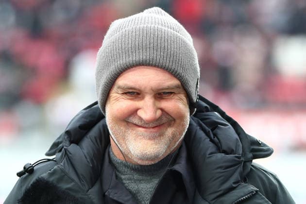 2. Bundesliga: 1. FC Kaiserslautern - Hannover 96 am 18.01.2026 im Fritz-Walter-Stadion in Kaiserslautern Geschäftstführer Jörg Schmadtke (Hannover 96)