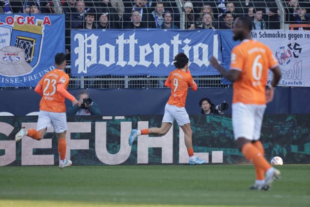 18.01.2026, xgrfx, Fussball 2.Bundesliga, VfL Bochum - SV Darmstadt 98 v.l. Tor, Fraser Hornby (SV Darmstadt) (DFL DFB REGULATIONS PROHIBIT ANY USE OF PHOTOGRAPHS as IMAGE SEQUENCES and or QUASI-VIDEO) Bochum